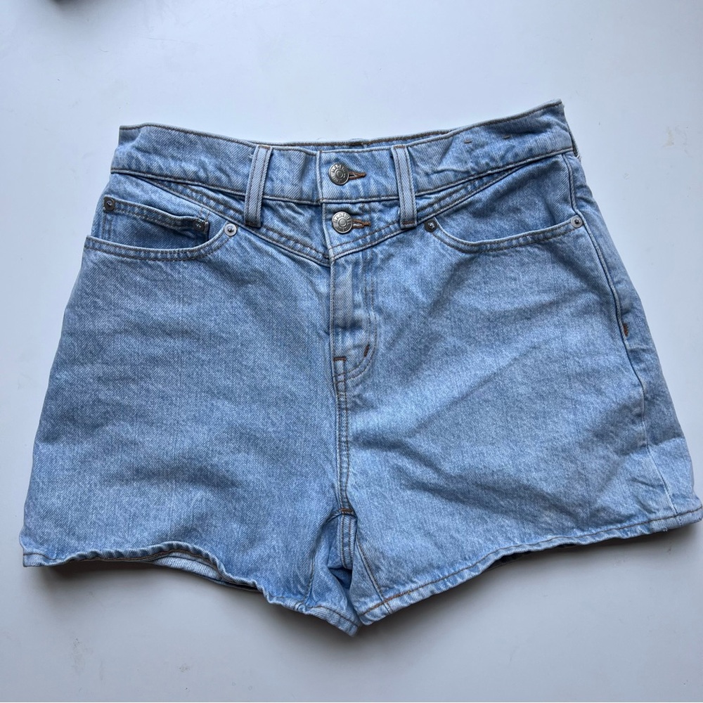 Madewell The Momjean Short - size 26, light wash, high rise